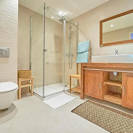 Sunset-apartment St-tropez-swimming Pool-parking Saint Tropez